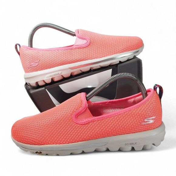 Skechers GO Walk Travel Slip-on Casual Shoes Pink 124980 Women's 8.5 - Picture 1 of 11